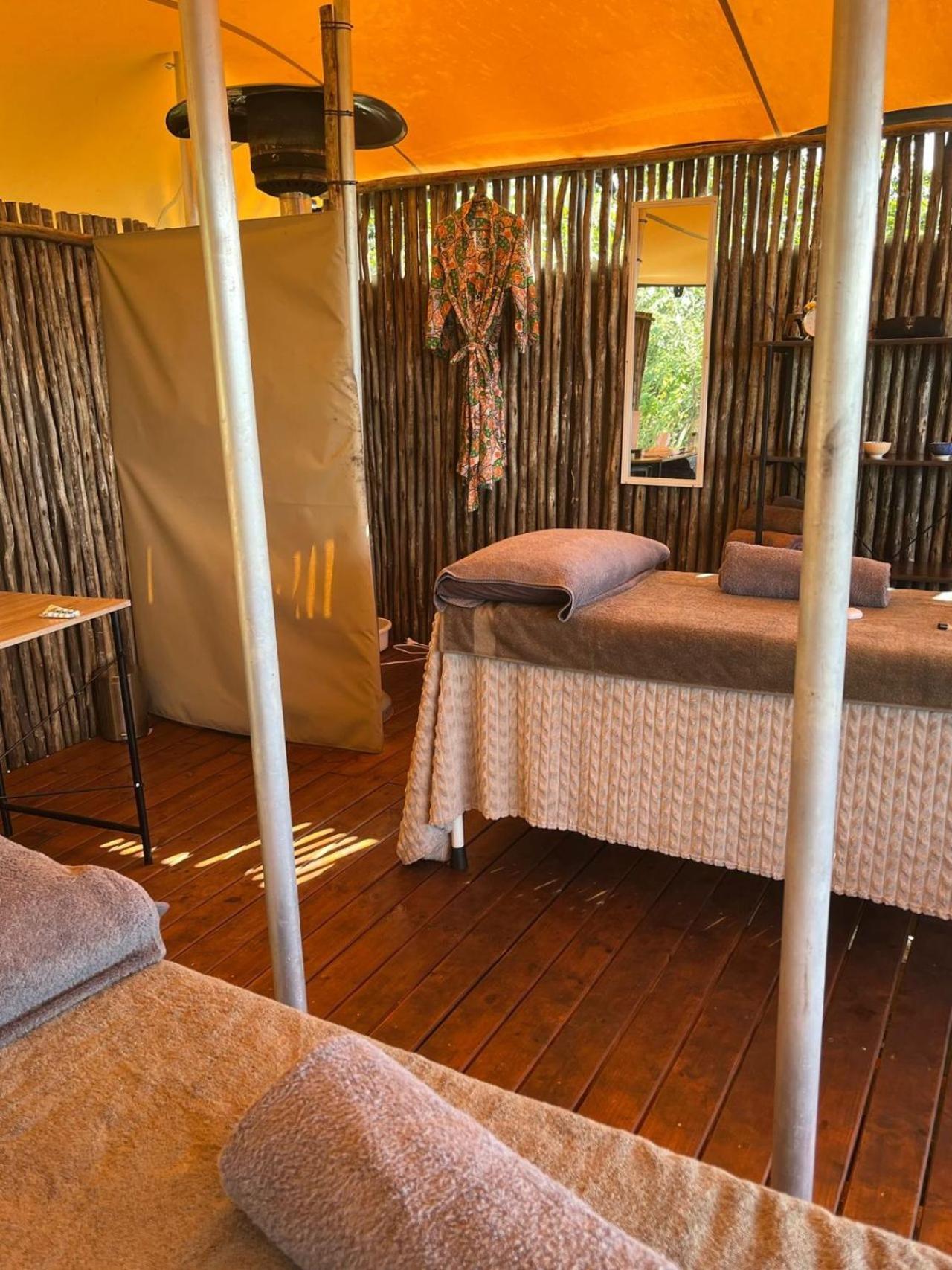Ndhula Luxury Tented Lodge Вайт-Рівер Екстер'єр фото